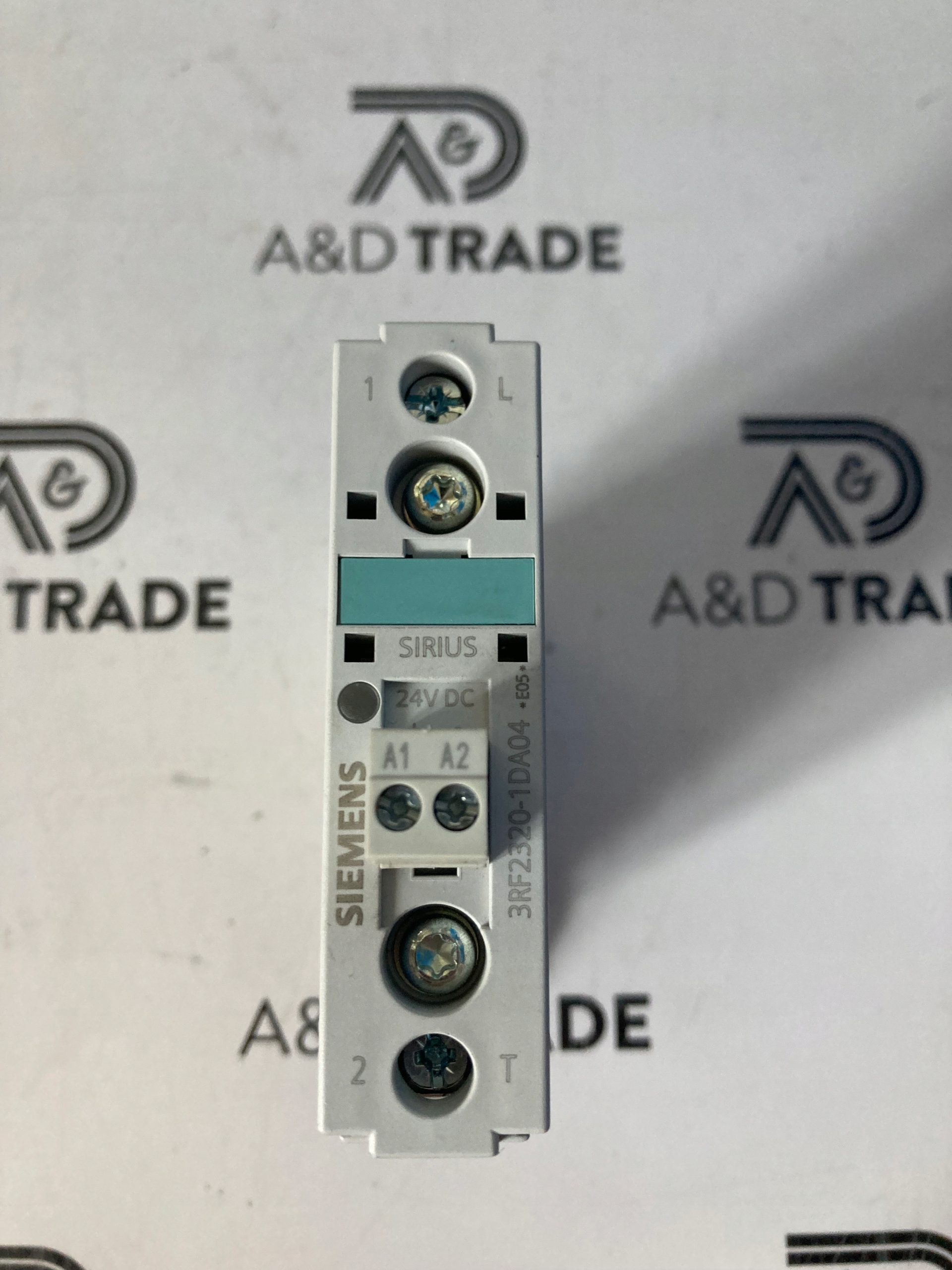 Siemens 3RF2320-1DA04 Solid State Contactor, 20A, 460V, 24VDC Coil, DIN Rail or Panel Mount Screw Terminals — Contactors & Relays